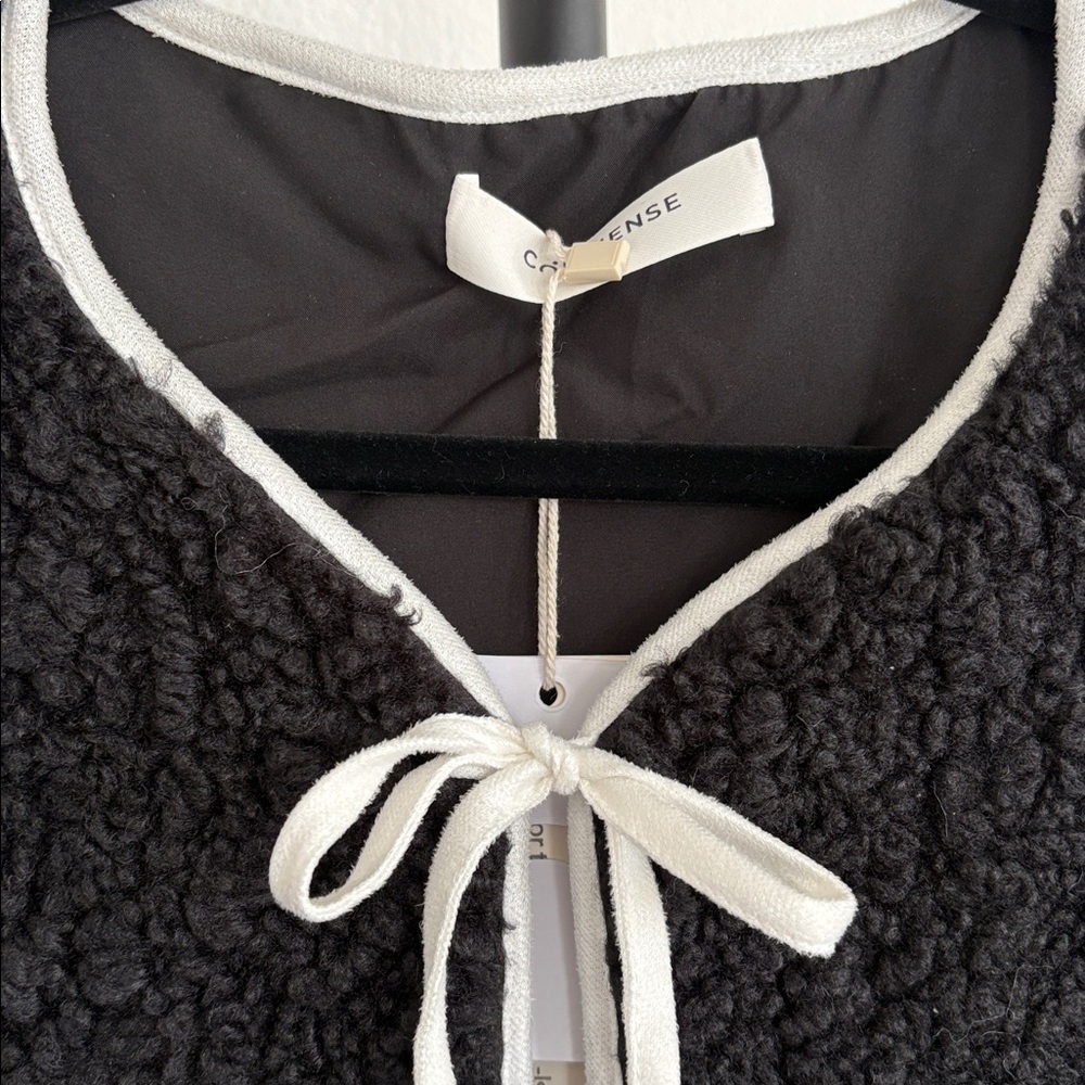 Commense Front Tie Sherpa Vest NWT Size M - Picture 3 of 6